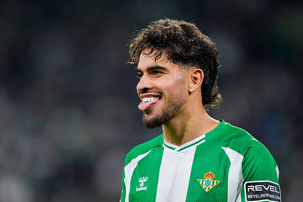 Ez Abde amuse la galerie en conférence de presse avec Manuel Pellegrini