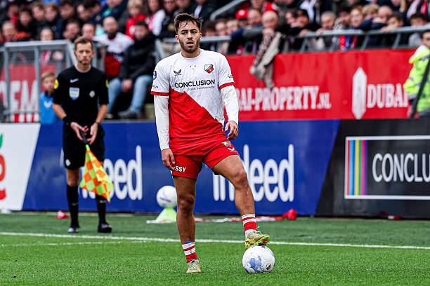 Souffian El Karouani décisif face à l’Ajax