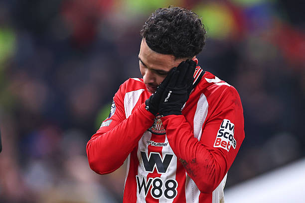 Chemsdine Talbi illumine Sunderland–Burnley d’un bijou