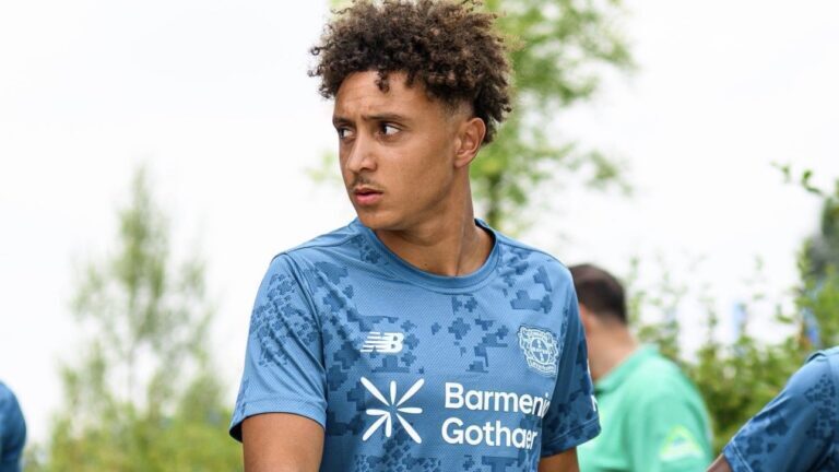 Bayer Leverkusen : Eliesse Ben Seghir blessé et absent jusqu’à nouvel ordre Bayer Leverkusen : Eliesse Ben Seghir blessé et absent jusqu’à nouvel ordre