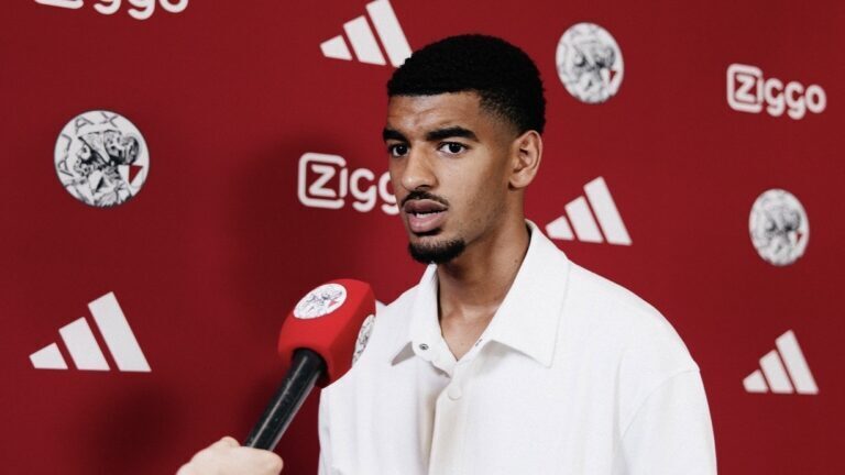 Ajax : Zakaria Ouazane vers un départ, le FC Twente à l’affût Ajax : Zakaria Ouazane vers un départ, le FC Twente à l’affût