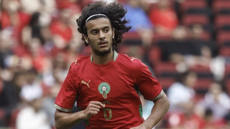 Mercato : Manchester City accélère pour Ayyoub Bouaddi Mercato : Manchester City accélère pour Ayyoub Bouaddi