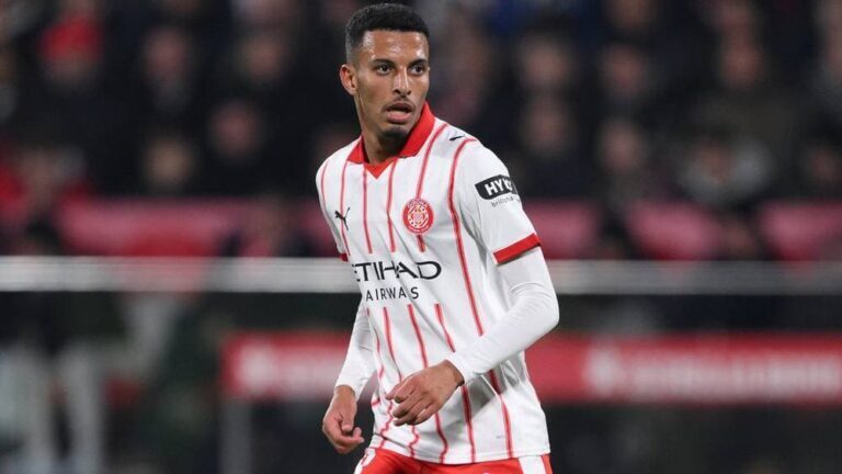 أوناحي يقترب من PSV بعد عرض رسمي لجيرونا