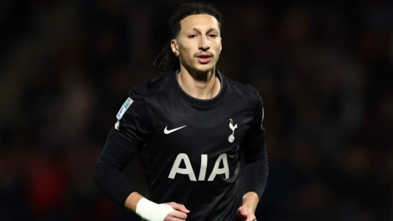Yusuf Akhamrich se qualifie avec Leyton Orient en Carabao Cup