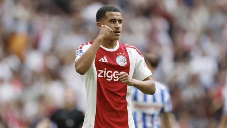 Abdellah Ouazane inscrit son premier but en Eredivisie avec l’Ajax عبد الله وزان يسجل هدفه الأول في الدوري الهولندي مع أياكس