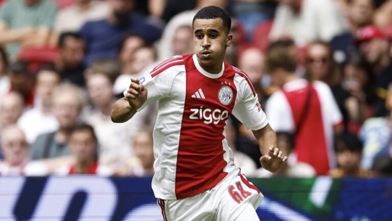 Ajax Amsterdam : Ouazane refuse de s’enflammer après son bijou