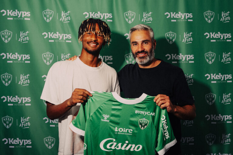 Saint-Étienne : Adam Baallal passe professionnel jusqu’en 2029 Saint-Étienne : Adam Baallal passe professionnel jusqu’en 2029