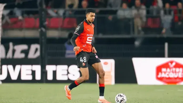 Aït Boudlal : Rennes ferme la porte à Fulham