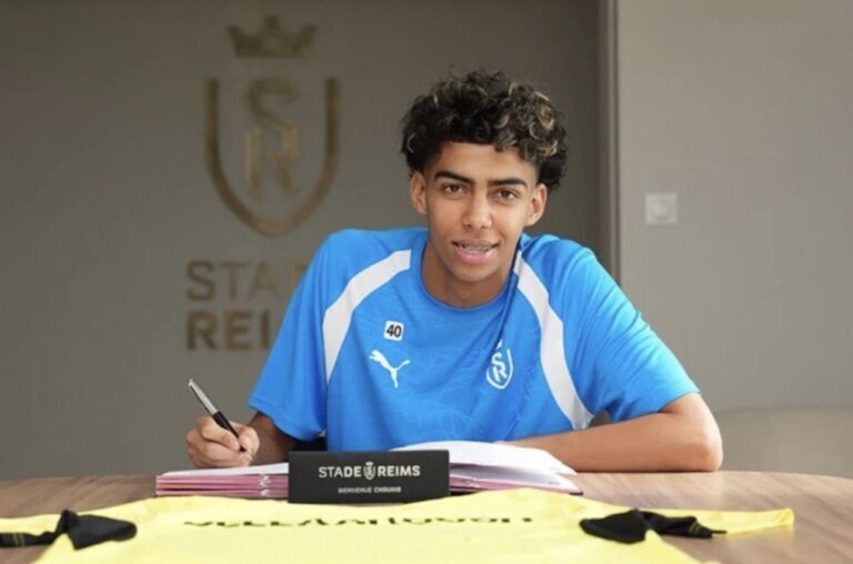 Chouaib Bellaarouch signe au Stade de Reims Chouaib Bellaarouch signe au Stade de Reims