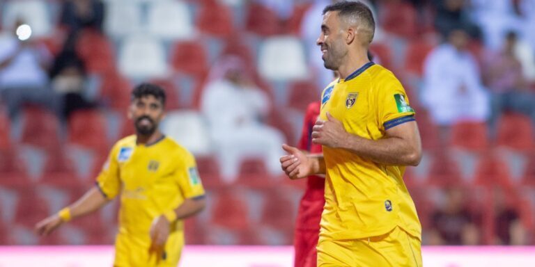 عبدالرزاق حمدالله يواصل كتابة التاريخ في الدوري السعودي