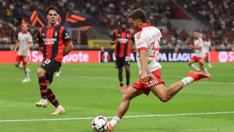 سفيان الكرواني: نملك ما يلزم للمنافسة على لقب الدوري الأوروبي سفيان الكرواني: نملك ما يلزم للمنافسة على لقب الدوري الأوروبي