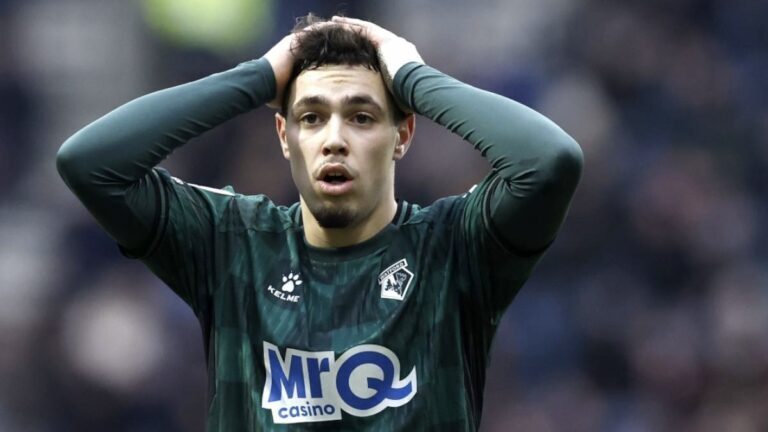Othmane Maamma titulaire, Watford tombe à Swansea