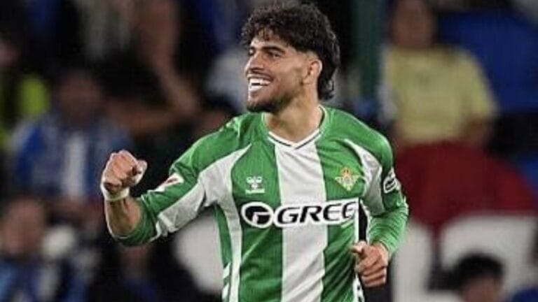 Abde Ezzalzouli fait son retour dans le groupe du Betis Abde Ezzalzouli fait son retour dans le groupe du Betis