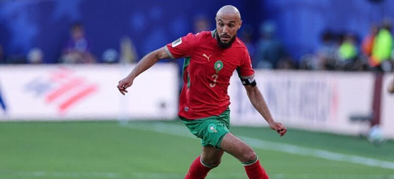 Maroc-Gabon : les Lions devant à la pause grâce à Mazraoui