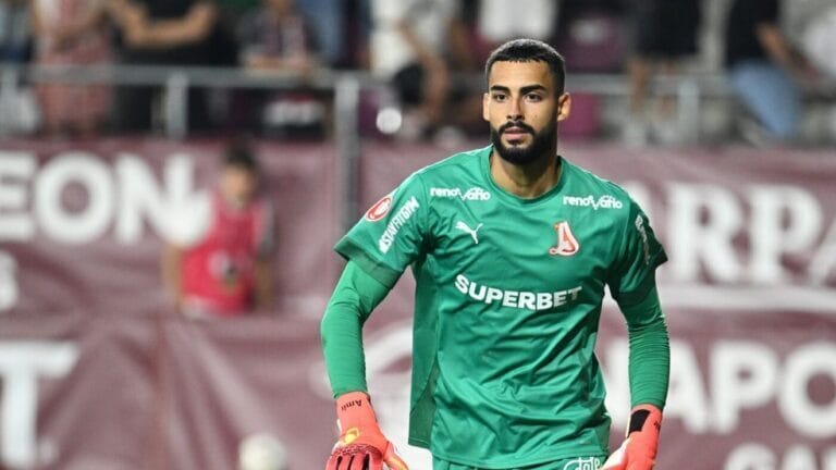 علاء بلعروش يفرض نفسه في رومانيا.. هل يحجز مكانا في المنتخب؟ علاء بلعروش يفرض نفسه في رومانيا.. هل يحجز مكانا في المنتخب؟