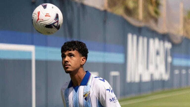 Málaga : une première titularisation se dessine pour Adam Aznou face à l’Espanyol Málaga : une première titularisation se dessine pour Adam Aznou face à l’Espanyol